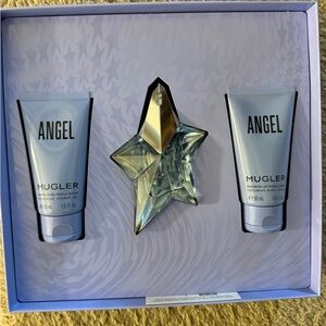 Mugler Angel Gift Set in Light Blue and Silver